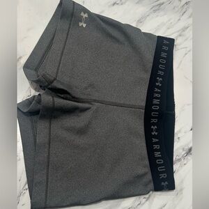 Under armour spandex, size xs